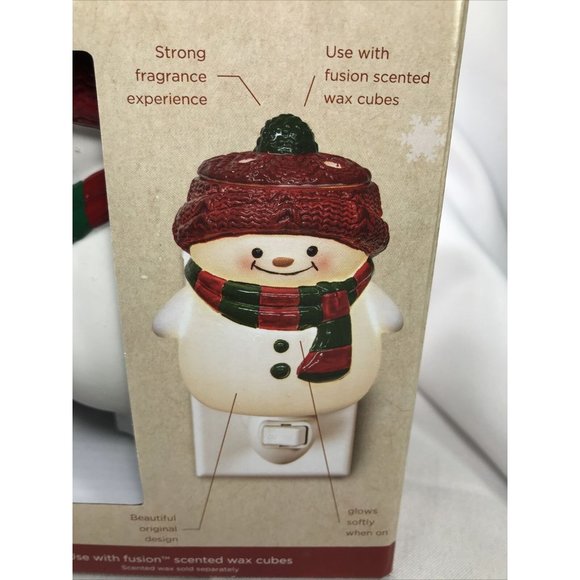 Jimbo The Snowman Fusion Accent Wax Warmer With Swivel Plug And 15W Light Bulb - Picture 6 of 10